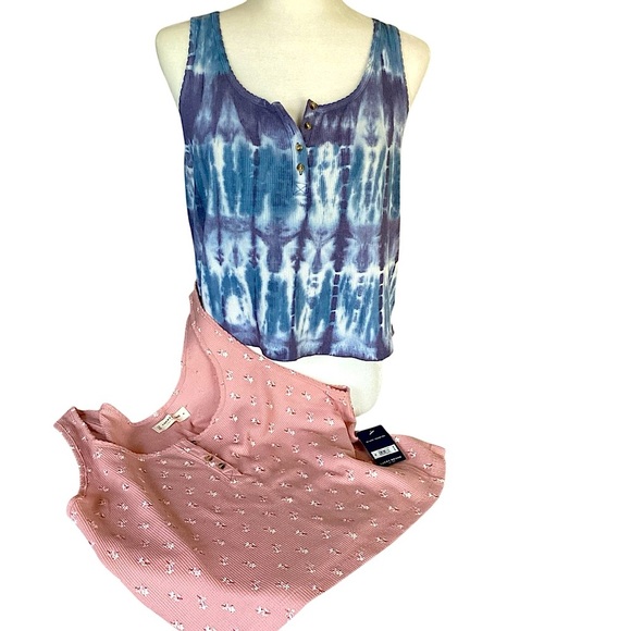 2 Lucky Brand Waffle Knit Tanks Blue Tie-Dye & Pink Floral Tops Pair NEW Sz XL - Picture 1 of 16